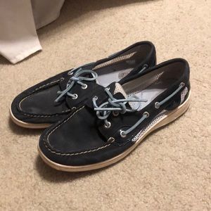 Sperry topsiders